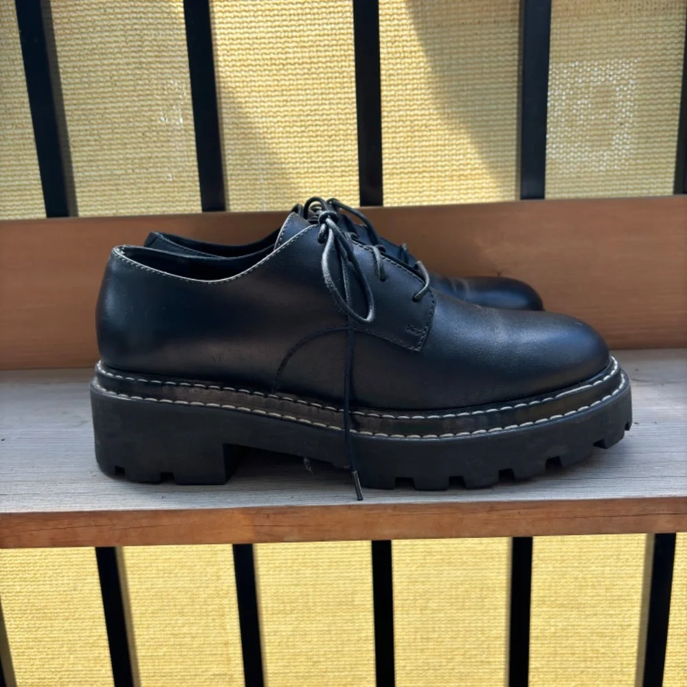 Poppy Barley Black Leather Lace-Up Lug Sole Flats - Picture 5 of 12